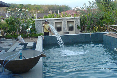 Filling swimming pool with clear water